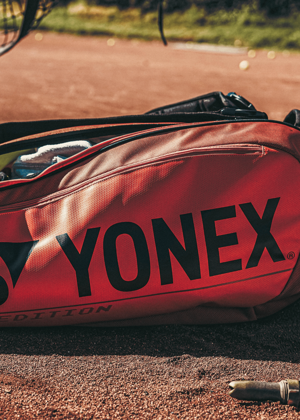 Badminton Rackets for Dummies: the 3 Best Yonex Badminton Racket