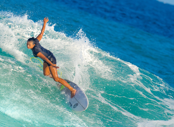 Catch Some Waves with the Best Surfboard for Beginners!