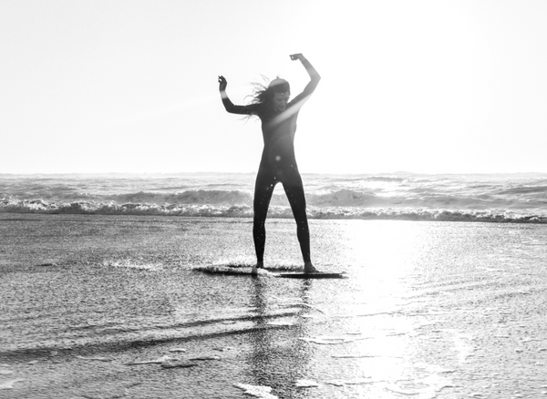 A Beginner Skimboard to Help You Master Your First Wave!