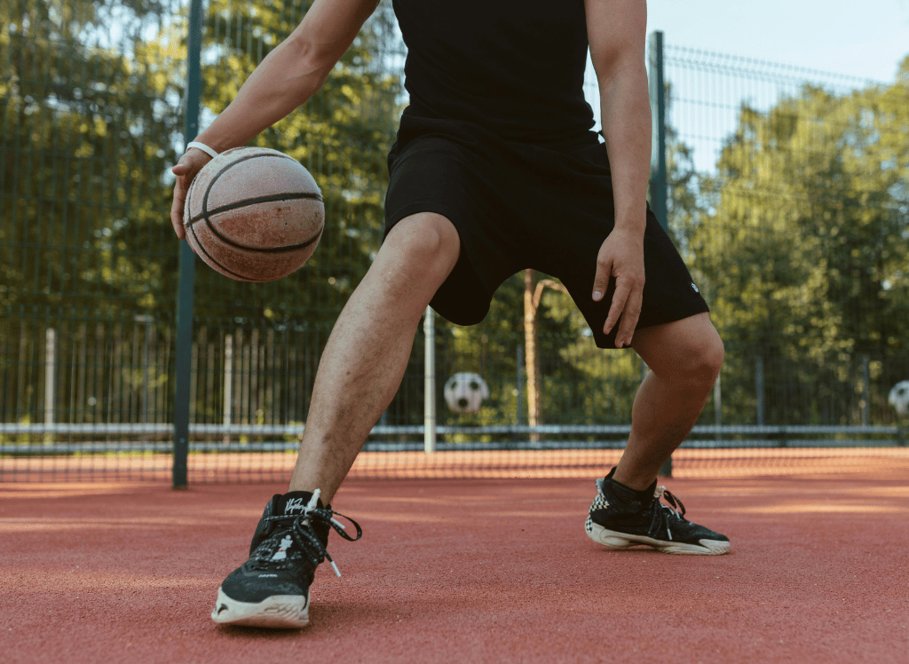 What is a Crossover in Basketball? Ankle-Breaking Phenomenon