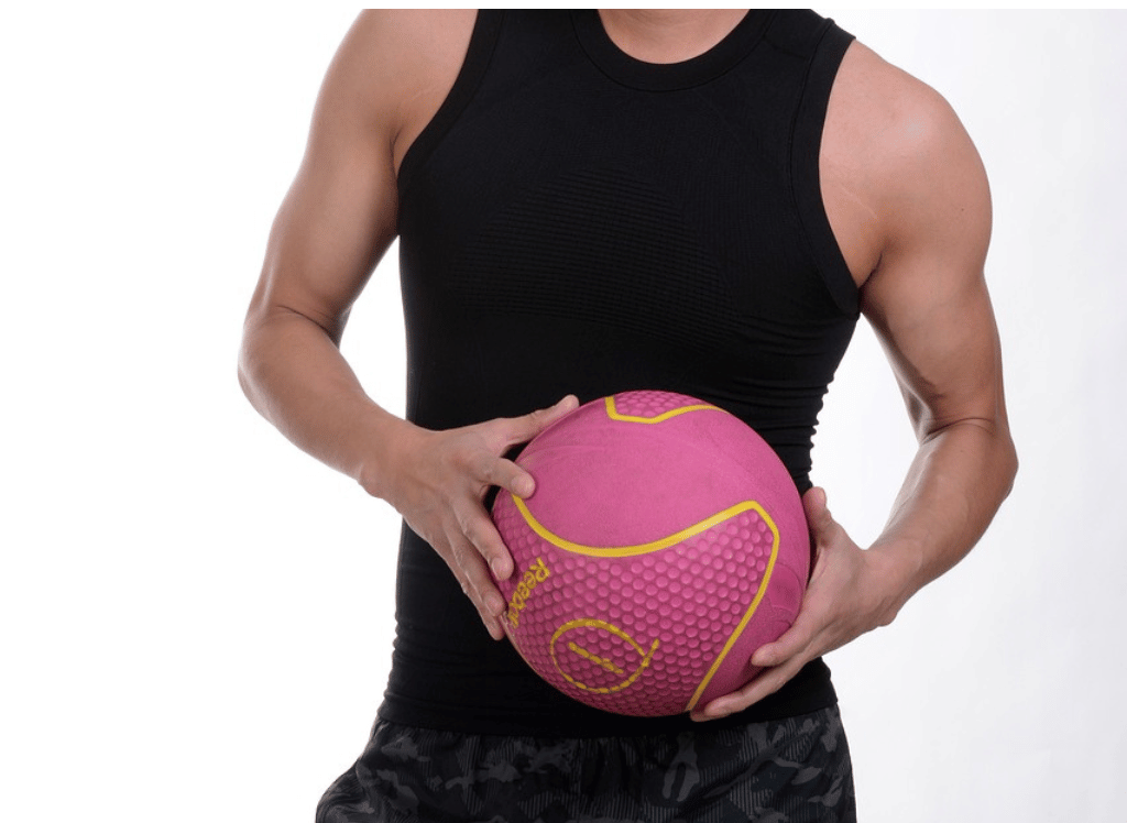 What is a Medicine Ball? What are the Benefits to Using It?